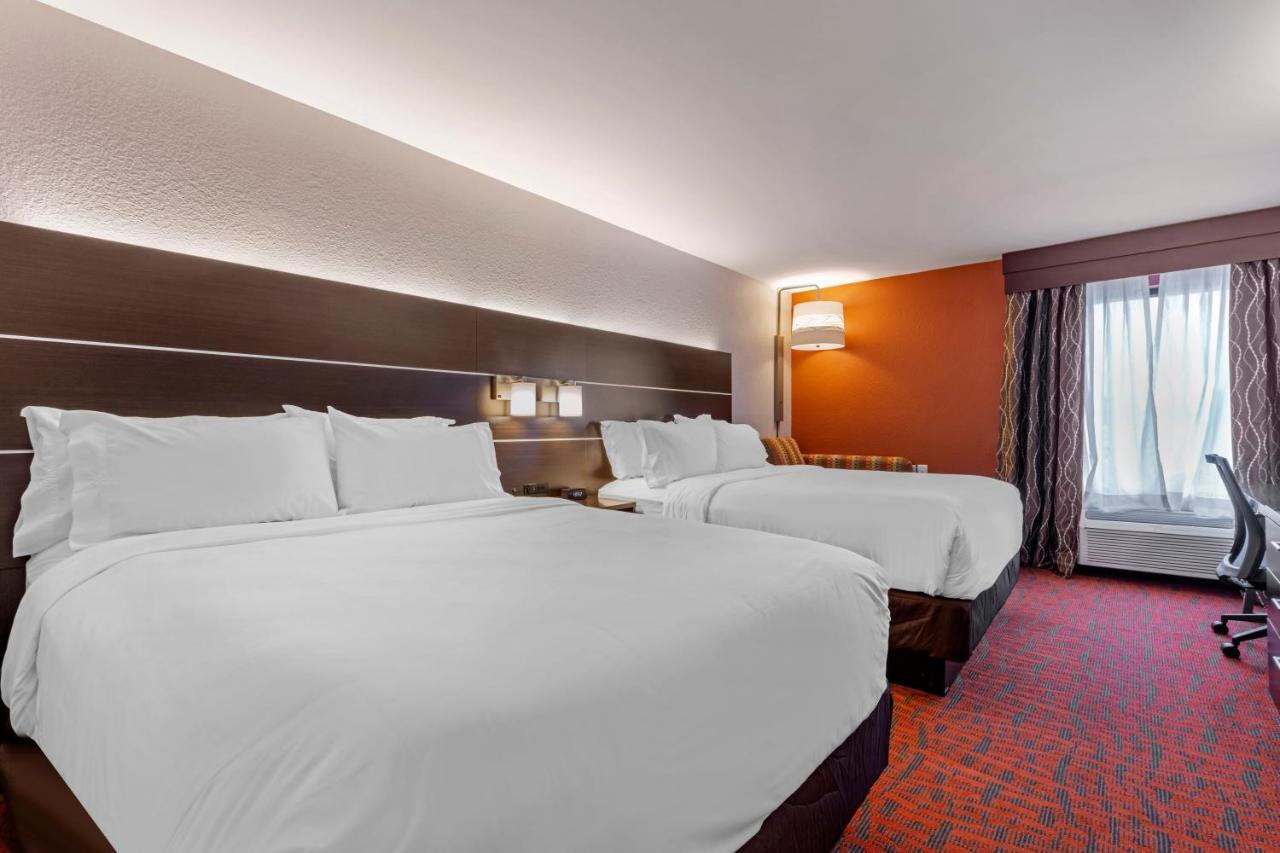 Holiday Inn Express Metropolis By Ihg Exterior foto